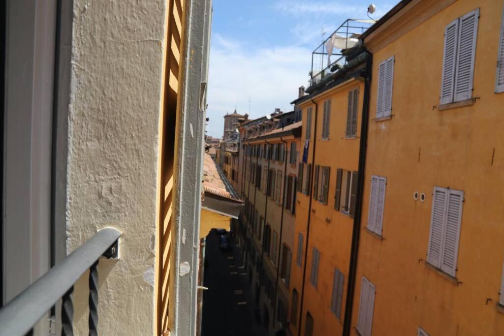 La Casa In Via Della Torre Apartment Модена Екстериор снимка